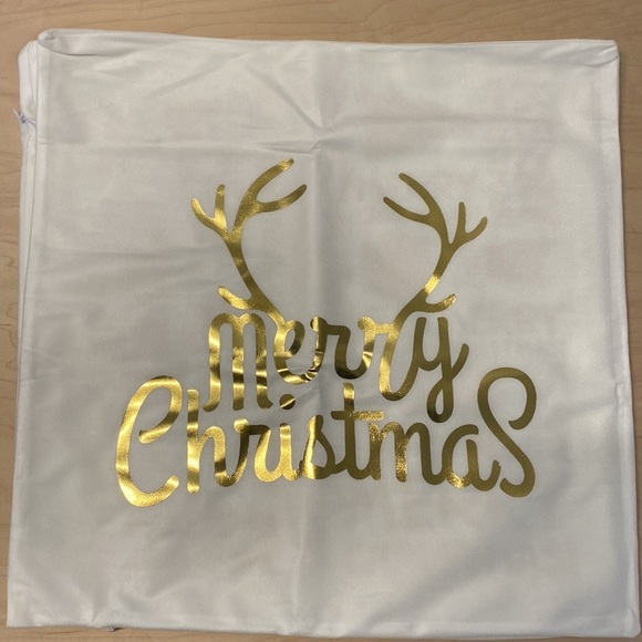 Christmas Pillow Covers, 4 Pack of Golden Snowflakes, 18 x 18 inches - Picture 6 of 7